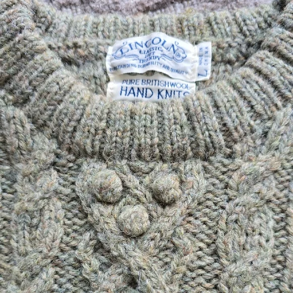 Chunky 100% Wool Cable Knit Sweater | Moss Green | L - Picture 2 of 6